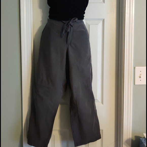 Columbia, dark grey, capris - Picture 1 of 7